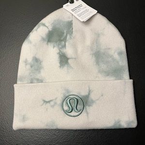 NWT Lululemon Warm Revelation Beanie 
Tie Dye Size L/XL unisex $58
